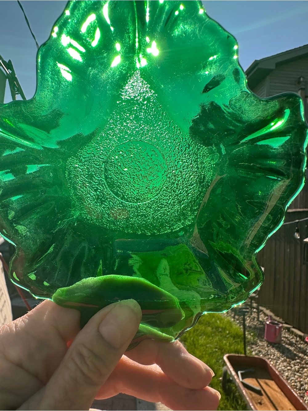 Artisan Emerald Glass Leaf Dish